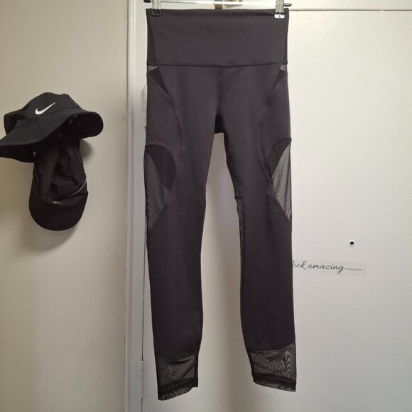 Lululemon Black Mesh Panel Leggings Sz 4 25" - Picture 1 of 9